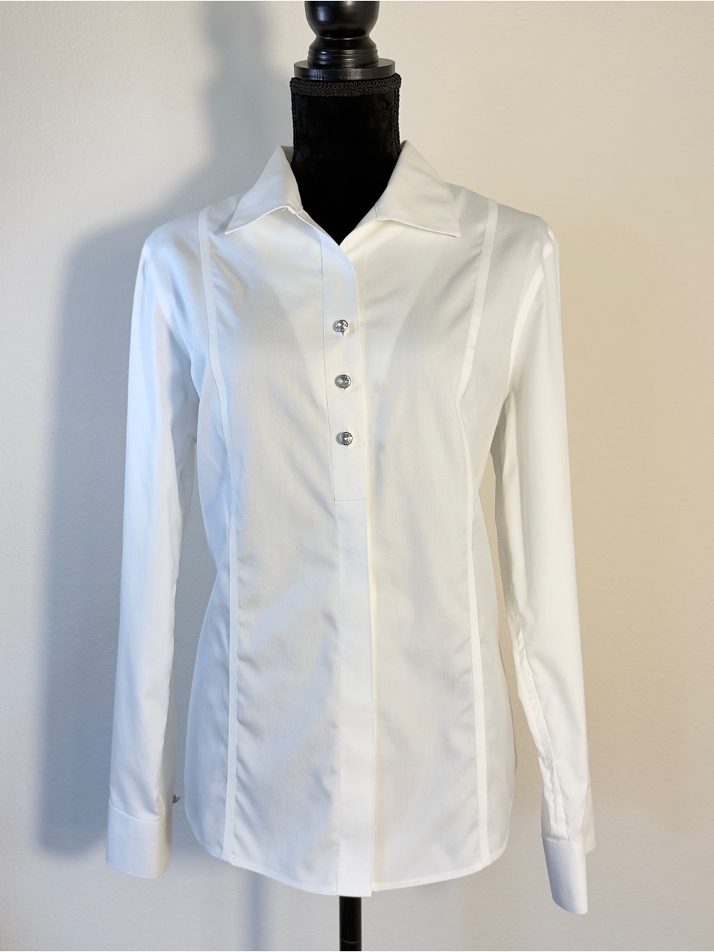 Chico’s Classic 100% Cotton White Long-Sleeve Button Placket Shirt